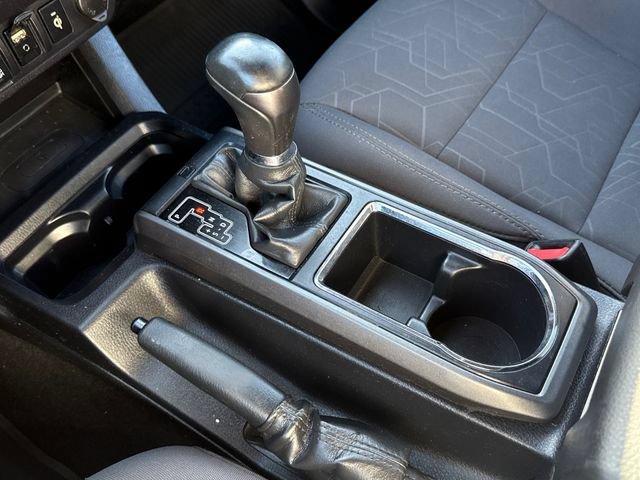 Used 2019 Toyota Tacoma TRD Off-Road w/ Technology Package AWD/4WD image 25