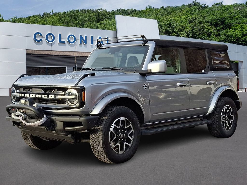 Used 2021 Ford Bronco Outer Banks image 3
