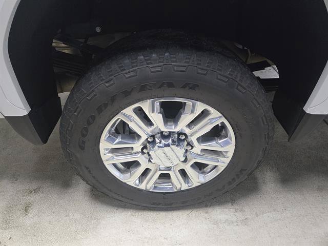 Certified 2022 GMC Sierra 3500 Denali w/ Denali Ultimate Package AWD/4WD image 7