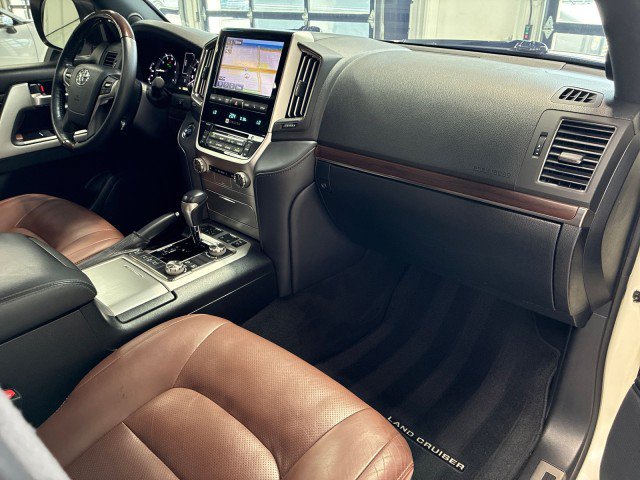 Used 2020 Toyota Land Cruiser AWD/4WD image 12