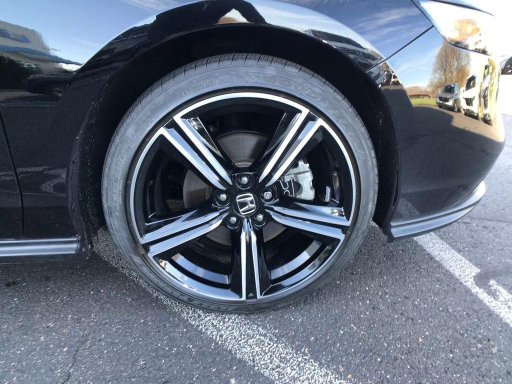 Certified 2024 Honda Accord Sport image 5