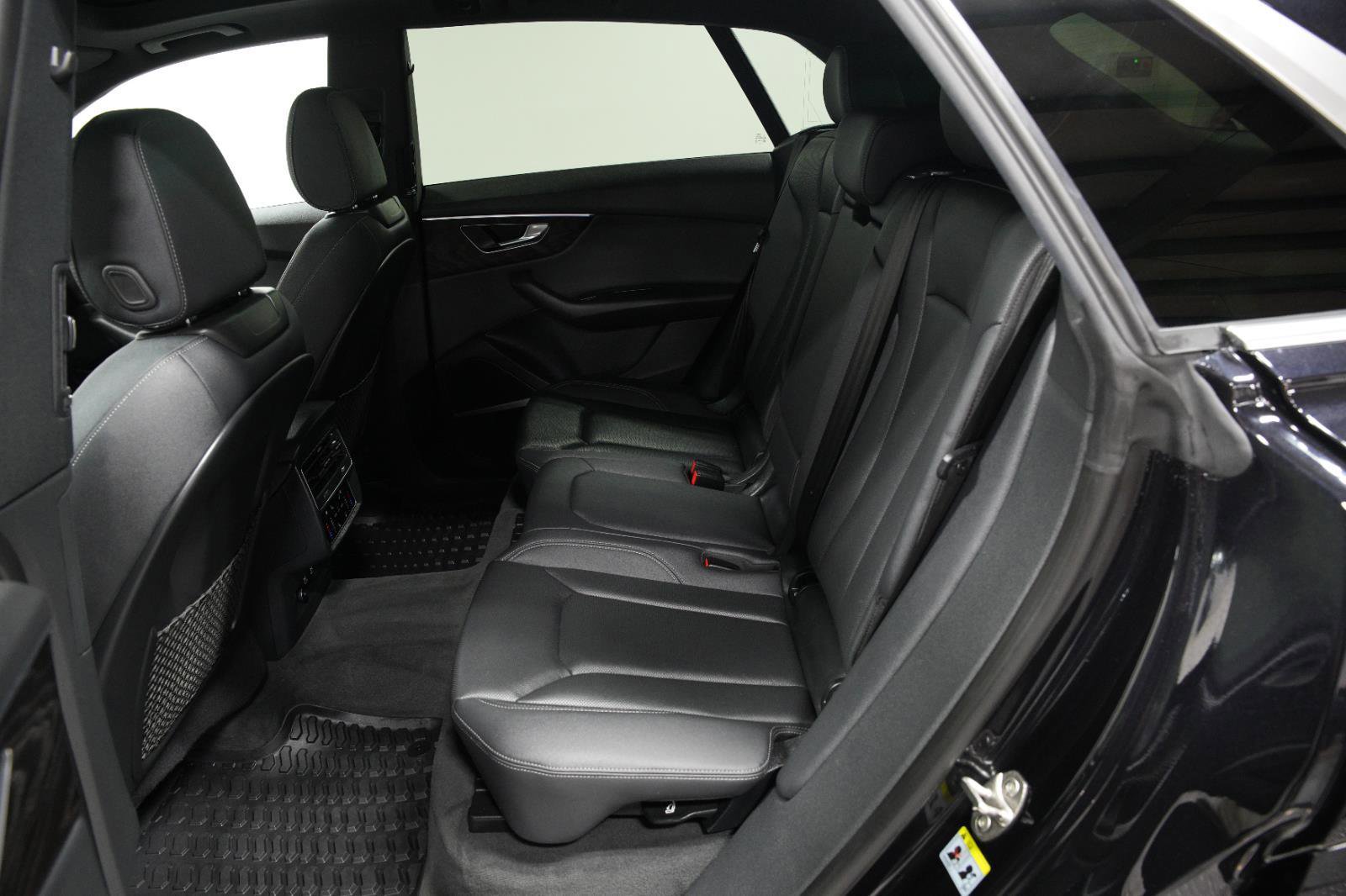 Used 2021 Audi Q8 Premium Plus w/ Premium Plus Package image 20