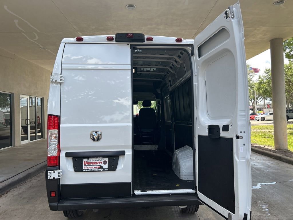 Used 2025 RAM ProMaster 2500 w/ Convenience Group FWD image 32