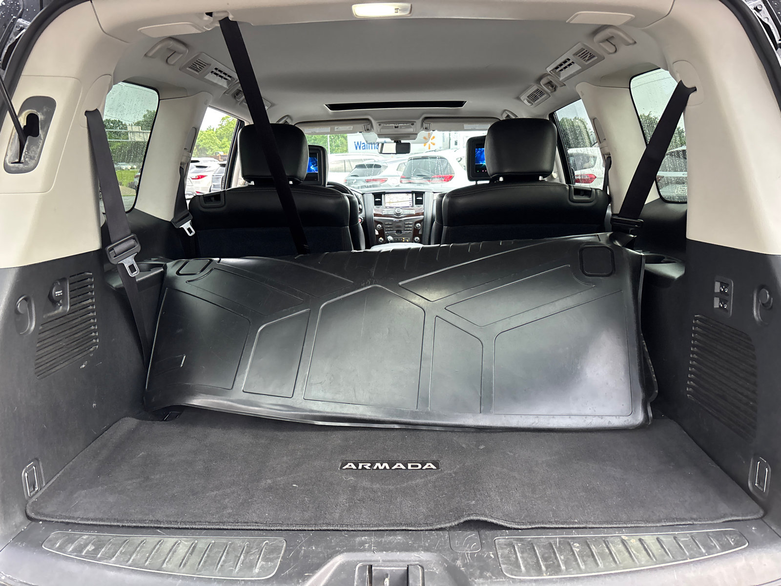 Used 2019 Nissan Armada Platinum w/ Captain's Chairs Package AWD/4WD image 9