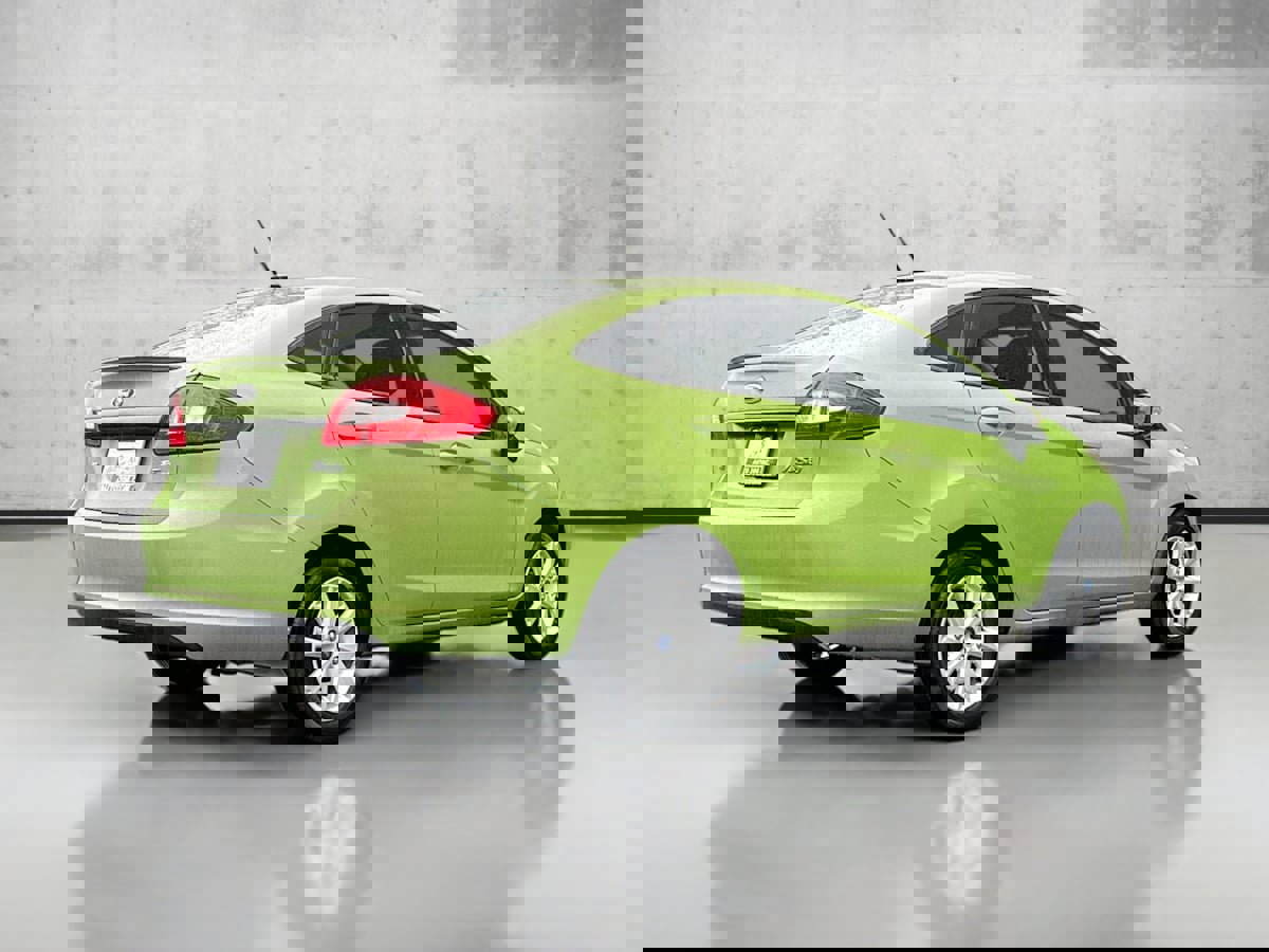 Used 2013 Ford Fiesta SE image 7