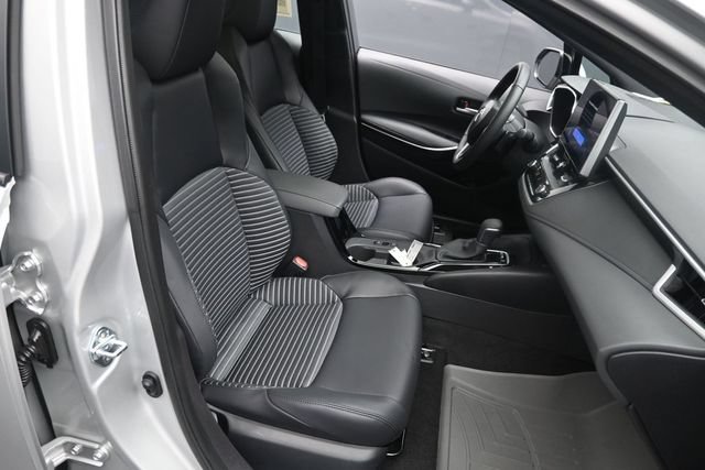 Used 2025 Toyota Corolla XSE FWD image 27