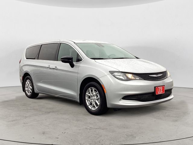 New 2026 Chrysler Voyager LX image 8