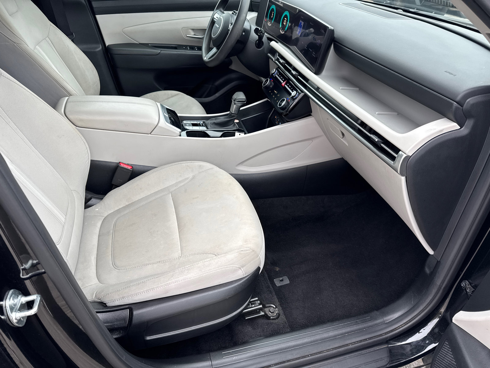 Used 2025 Hyundai Tucson SEL image 13