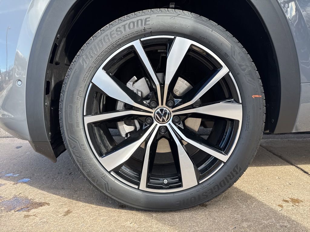 New 2026 Volkswagen Atlas SEL Premium R-Line image 27