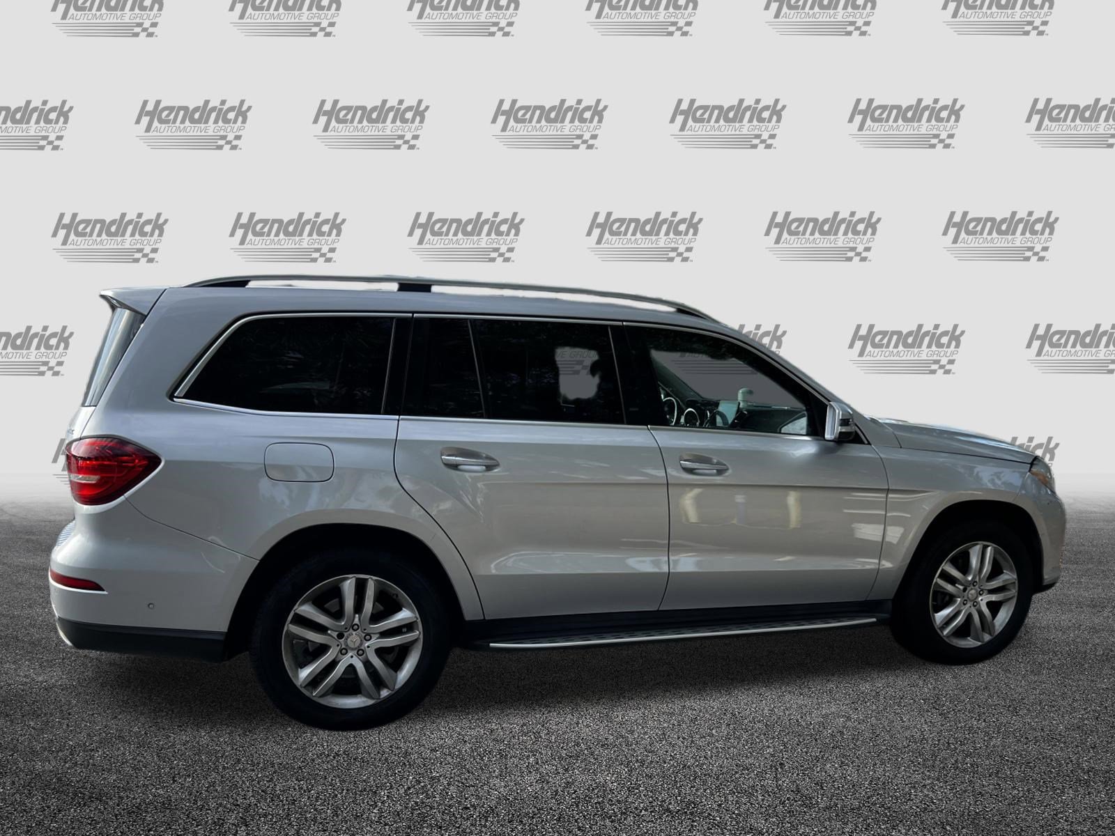 Used 2017 Mercedes-Benz GLS 450 4MATIC image 9