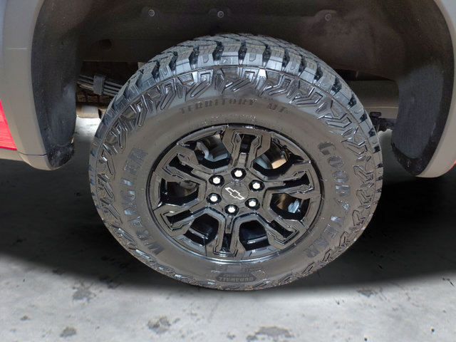 Used 2024 Chevrolet Silverado 1500 ZR2 w/ Technology Package AWD/4WD image 8