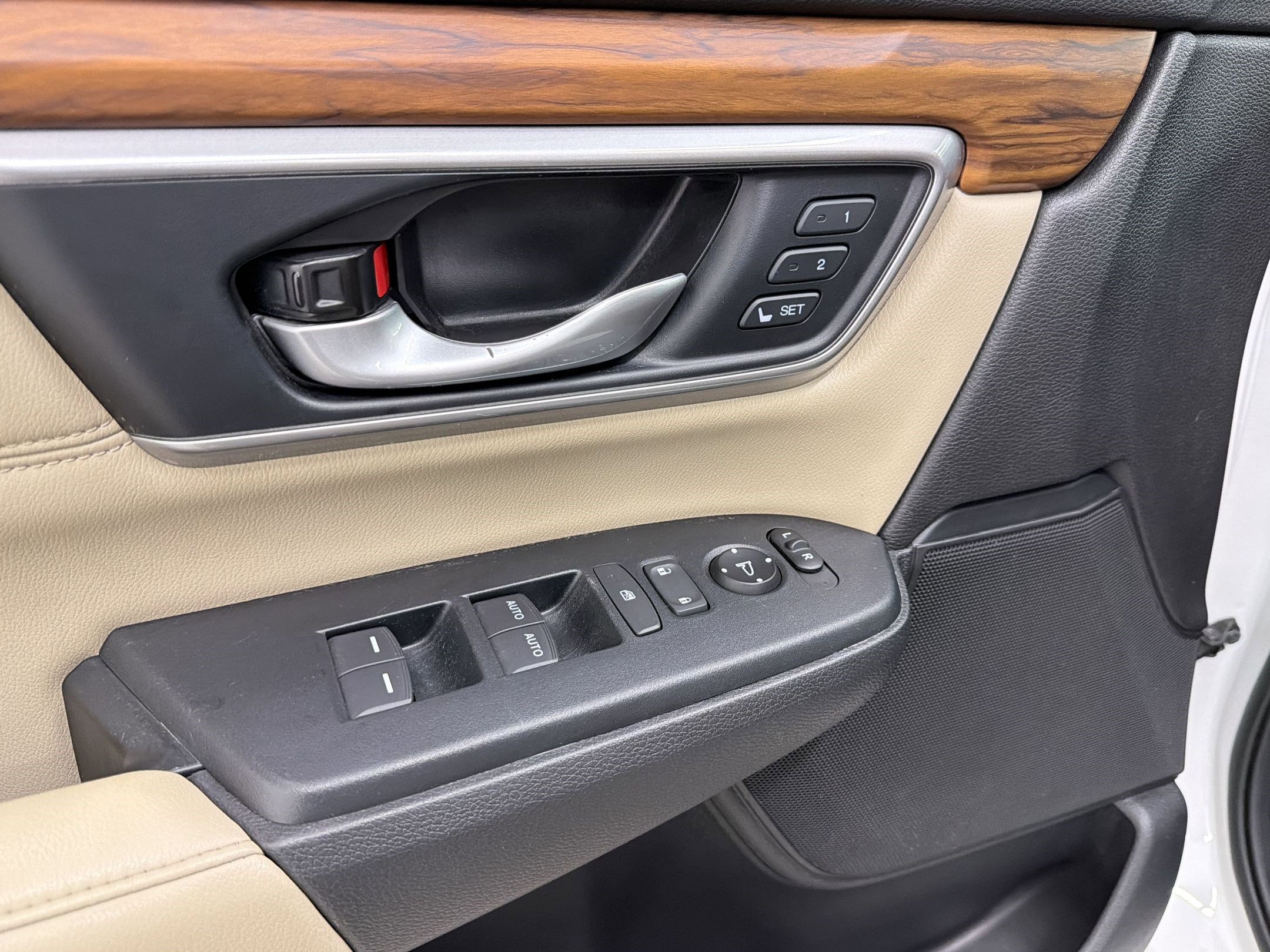 Used 2020 Honda CR-V EX-L image 29