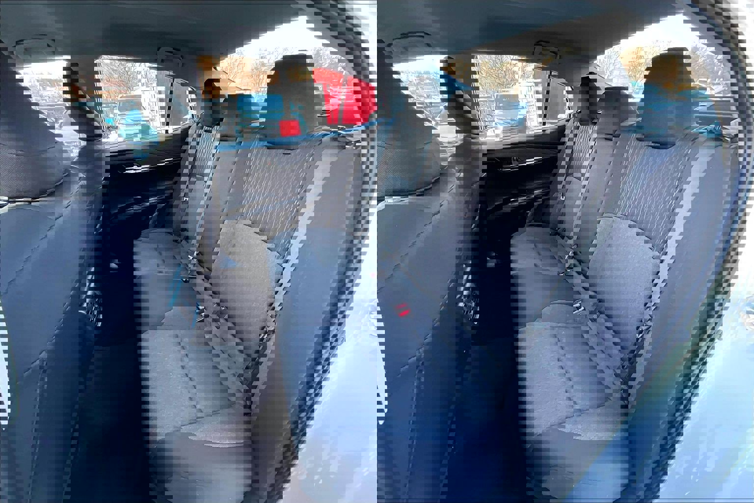 Used 2025 Toyota Camry LE image 24