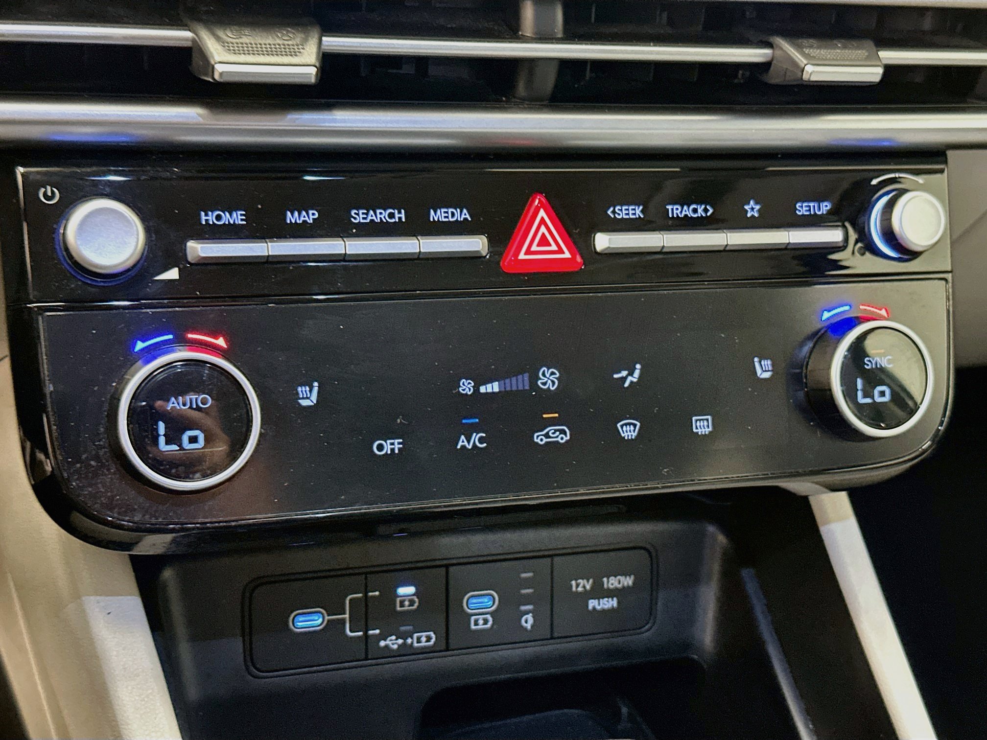 Used 2025 Hyundai Tucson SEL AWD/4WD image 23