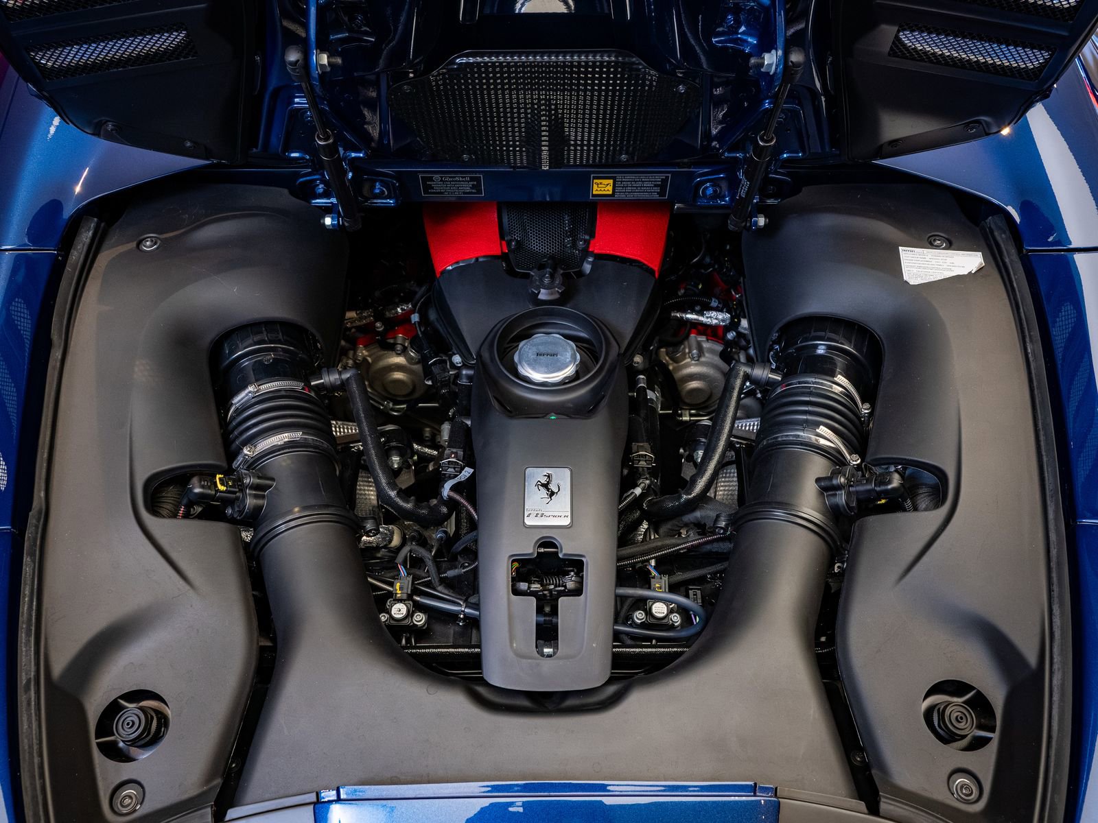 Used 2022 Ferrari F8 Tributo image 24