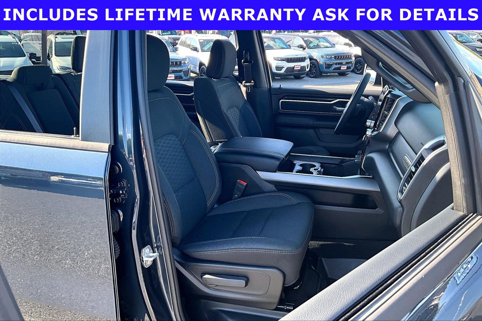Used 2025 RAM 1500 Big Horn AWD/4WD image 7