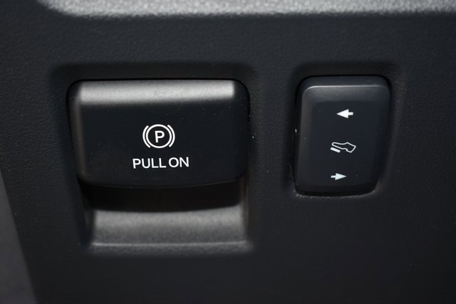 Used 2023 Ford F150 Lariat w/ Equipment Group 502A High image 19