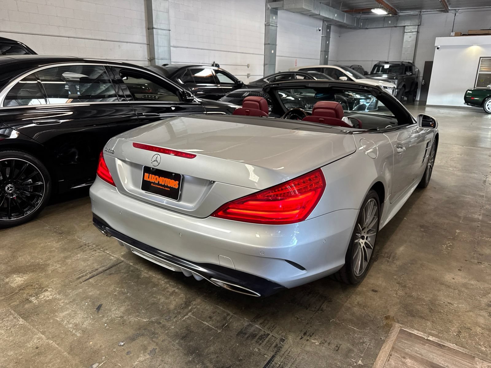 Used 2019 Mercedes-Benz SL 550 image 8
