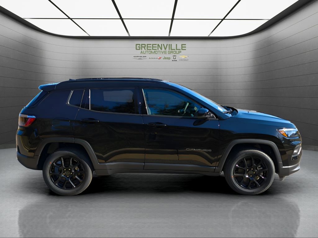 New 2026 Jeep Compass Latitude image 9