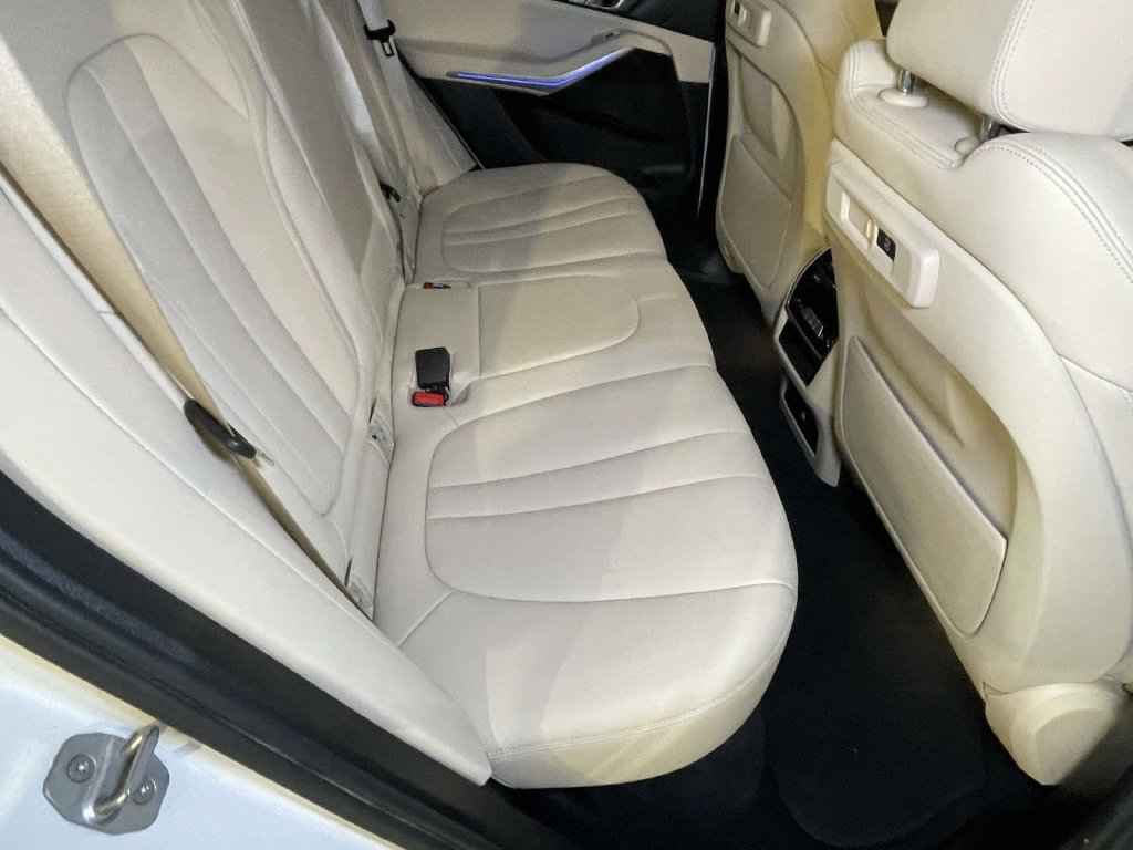 Used 2020 BMW X5 xDrive40i w/ Premium Package AWD/4WD image 23