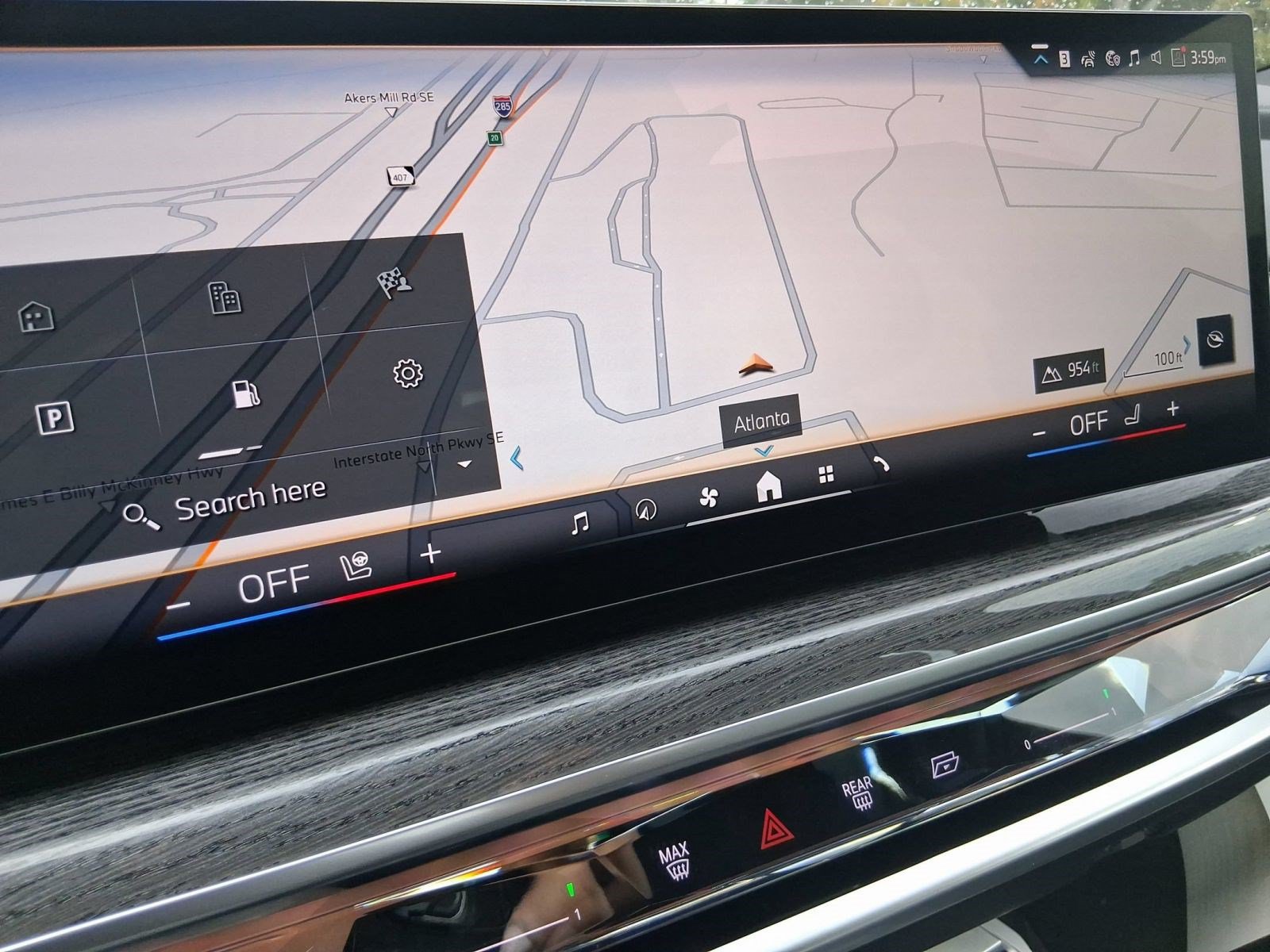 Used 2026 BMW 750e xDrive AWD/4WD image 18