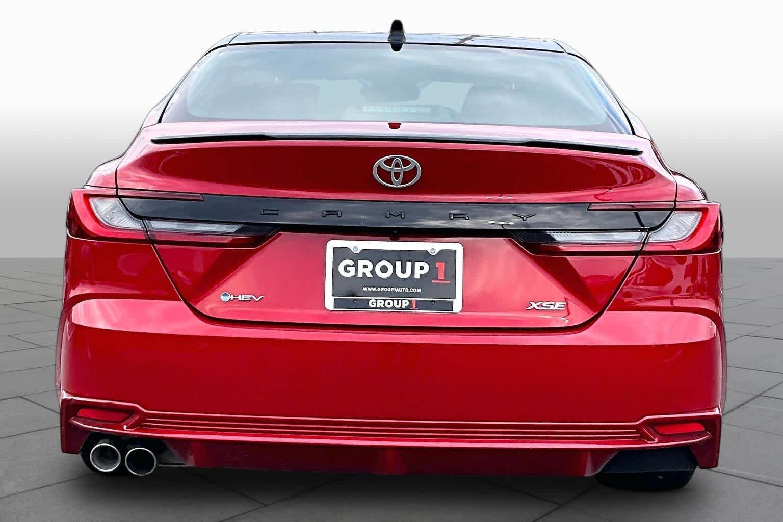 Used 2026 Toyota Camry XSE FWD image 5