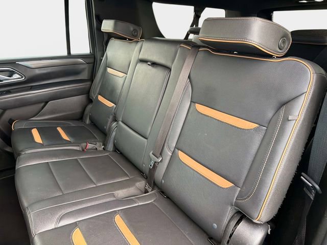 Used 2022 GMC Yukon XL AT4 w/ Technology Package image 10