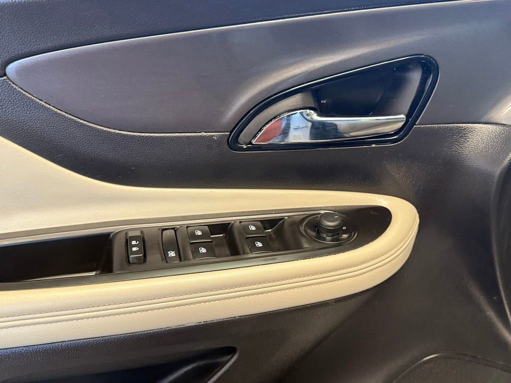 Used 2017 Buick Encore Essence w/ Experience Buick Package image 19