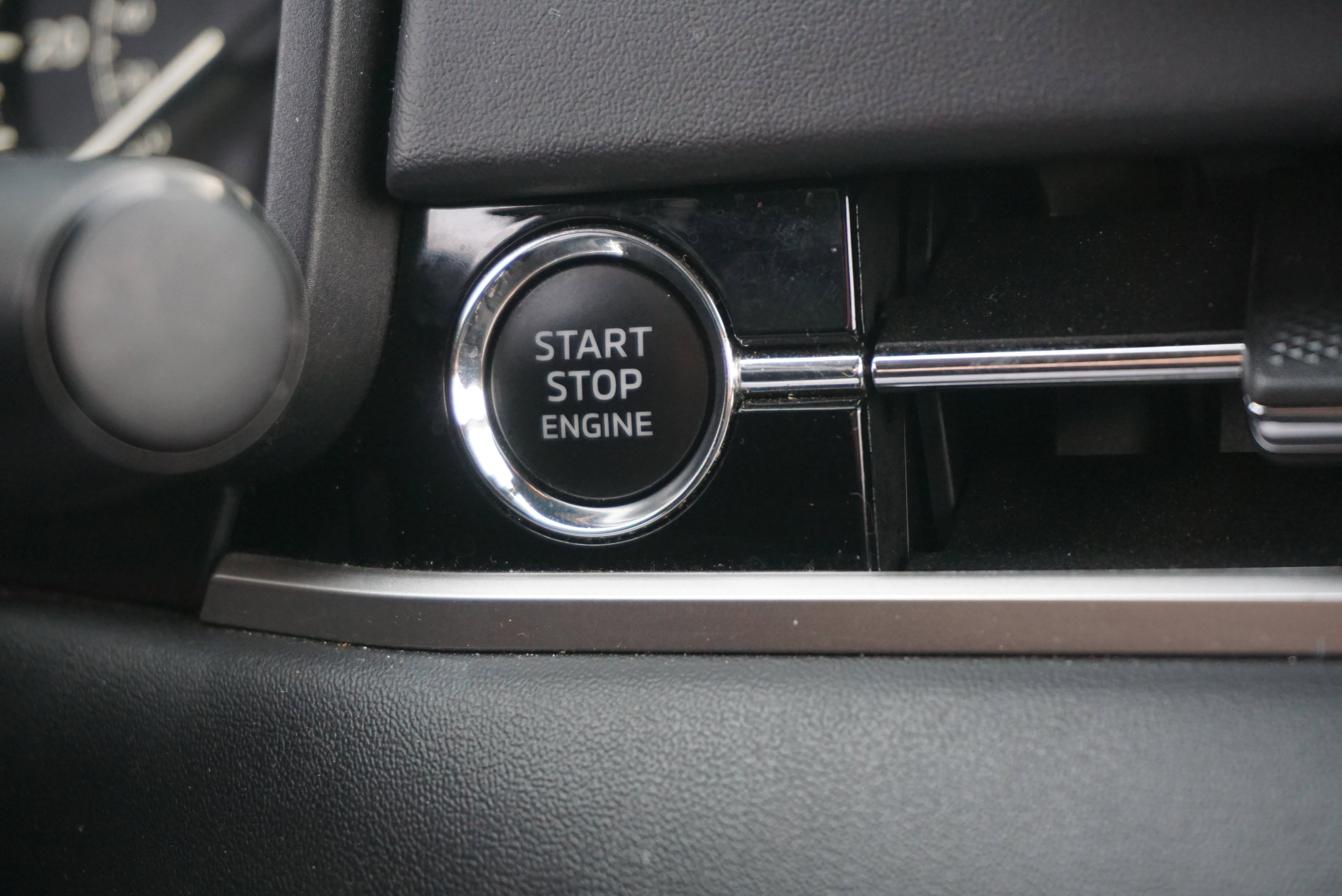 Used 2024 Mitsubishi Outlander SE image 12