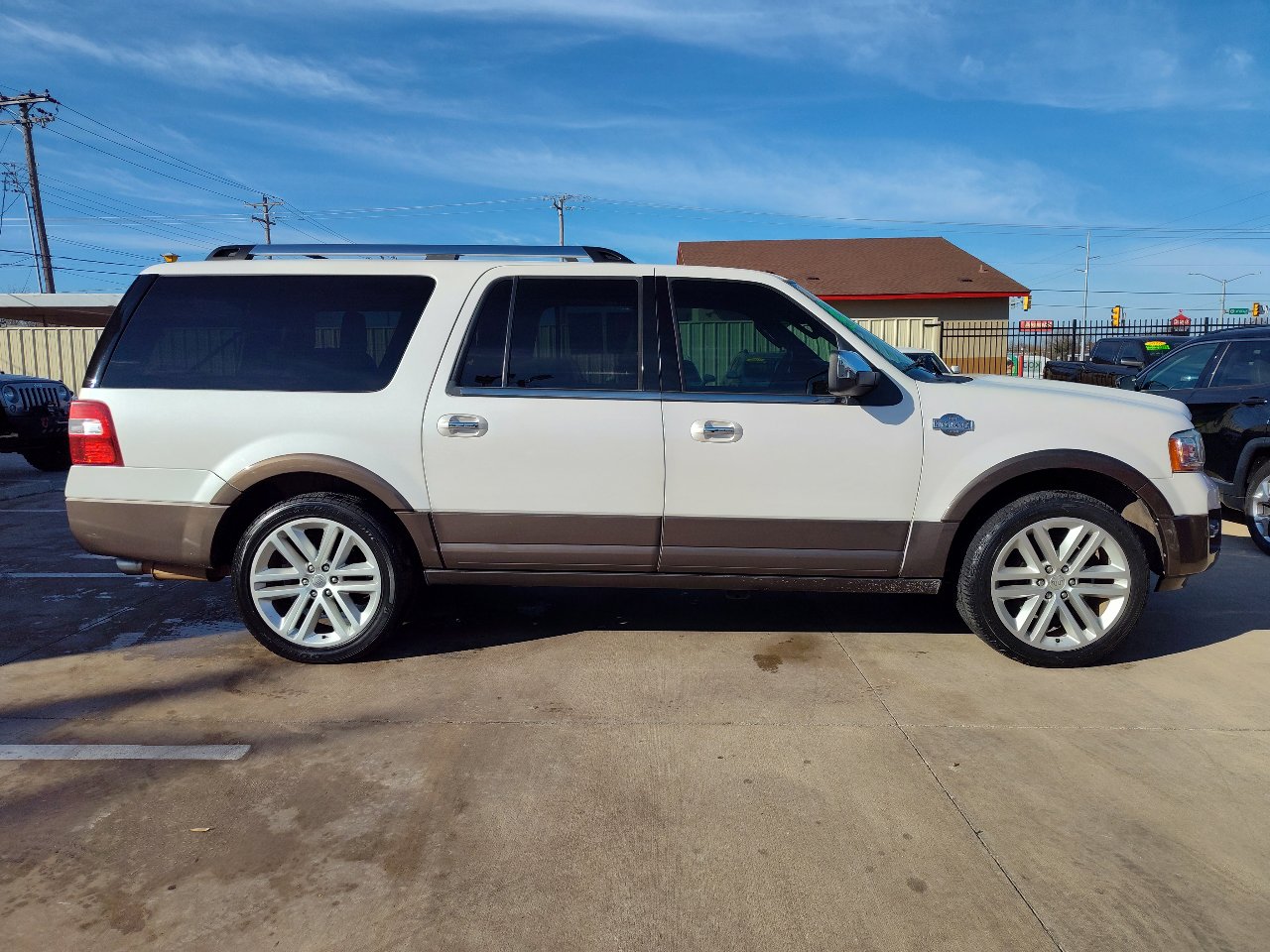 Used 2015 Ford Expedition EL King Ranch image 3