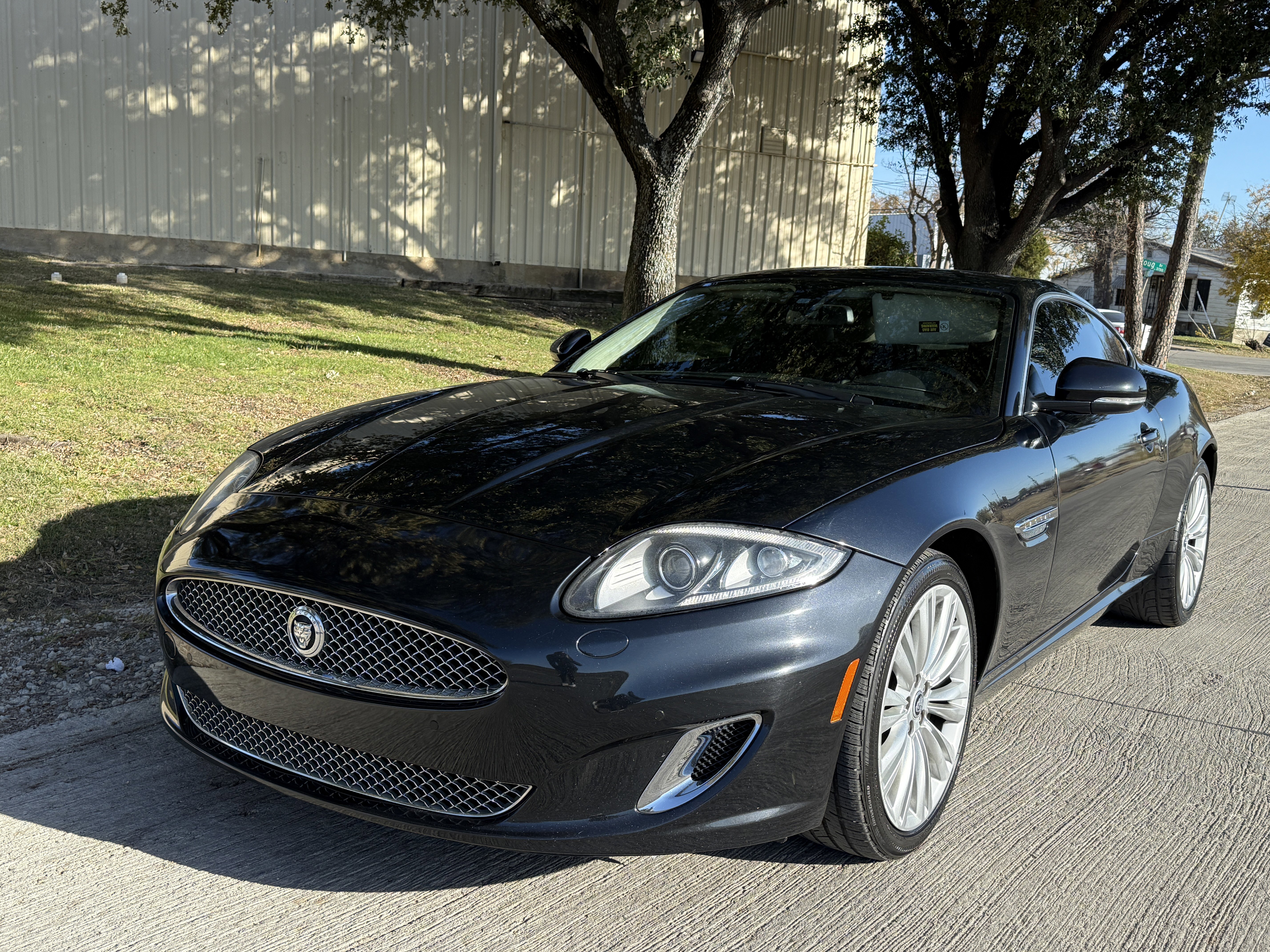 Used 2012 Jaguar XK Coupe image 4
