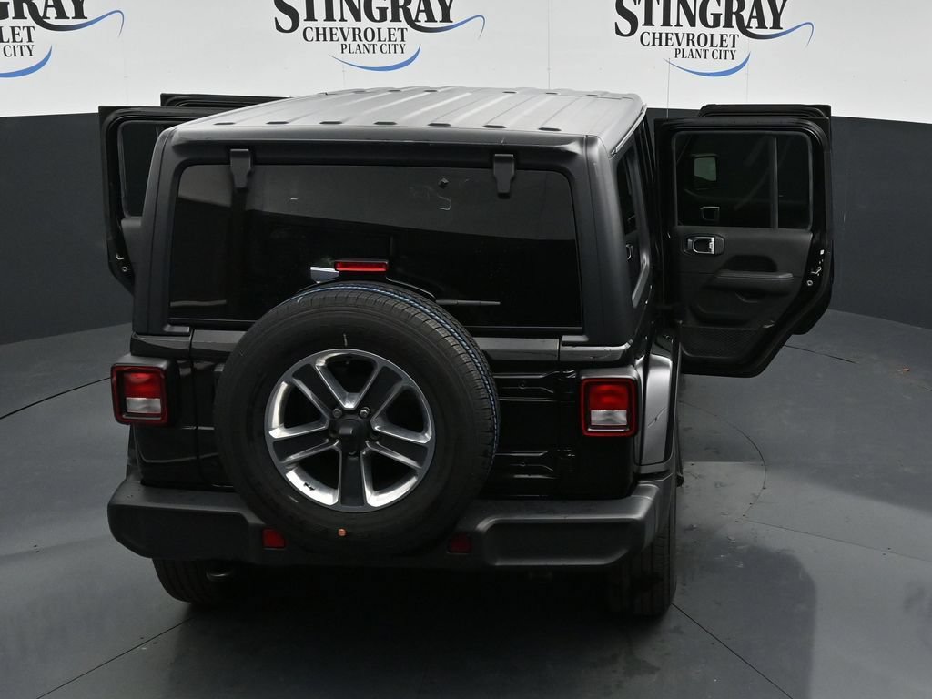 Used 2021 Jeep Wrangler Unlimited Sahara AWD/4WD image 35