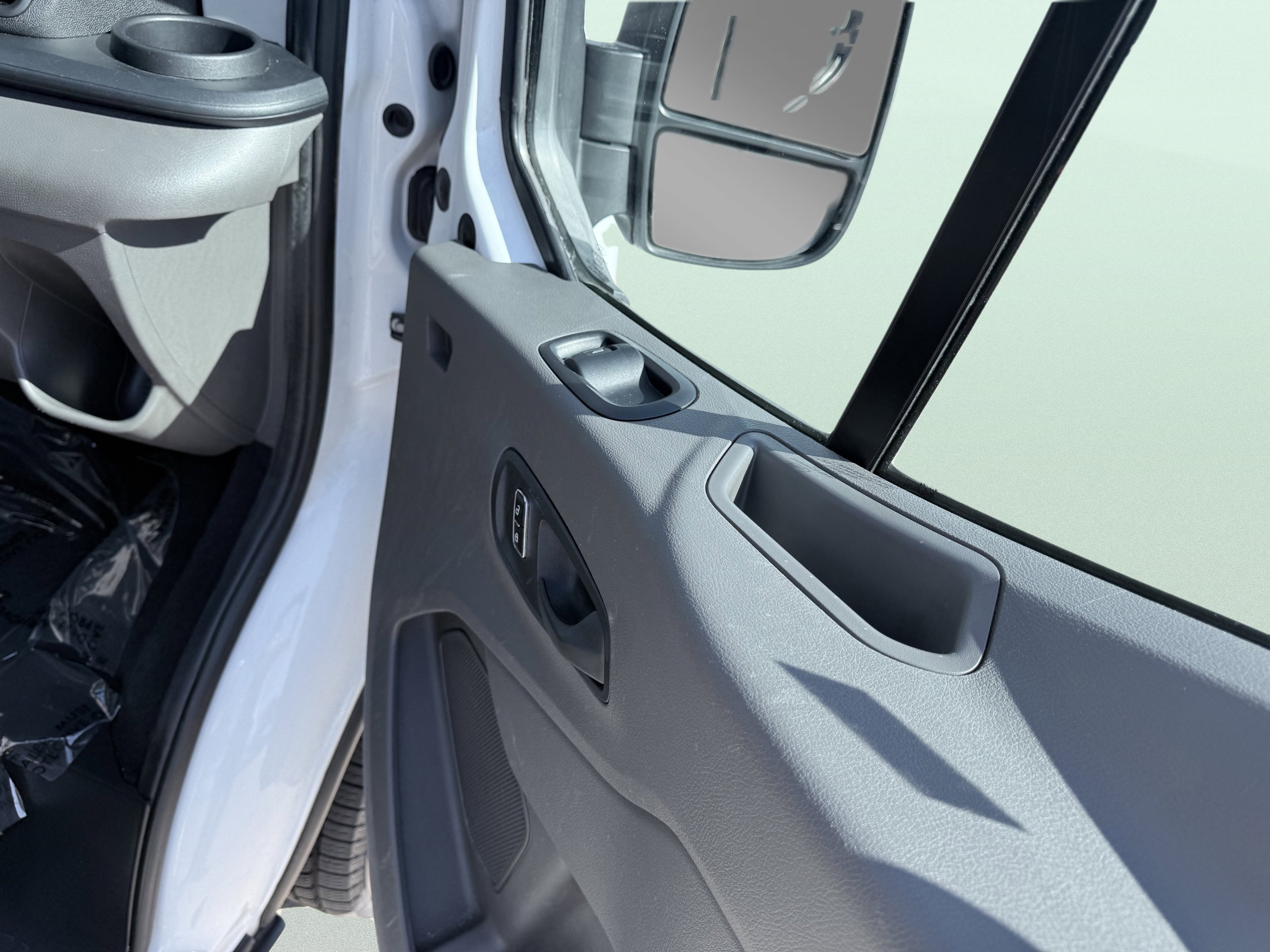 Used 2023 Ford Transit 350 XLT image 18