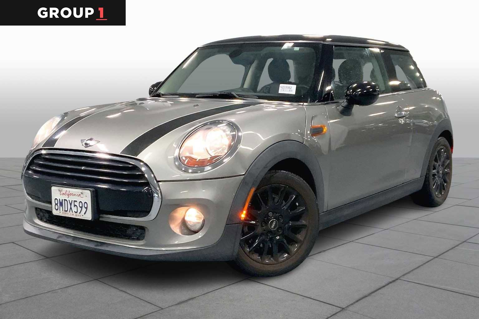 Used 2017 MINI Cooper 2-Door Hardtop image 1