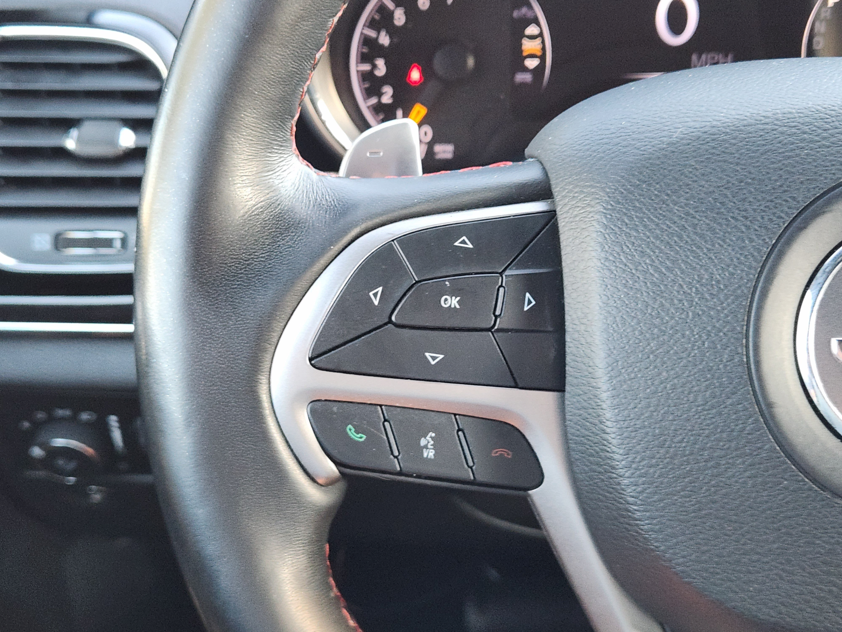 Used 2020 Jeep Grand Cherokee Trailhawk AWD/4WD image 23