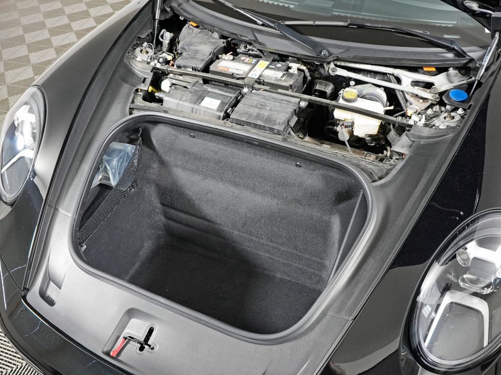 Certified 2024 Porsche 911 Carrera 4 AWD/4WD image 41