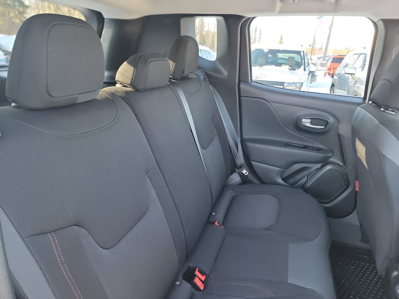 Used 2023 Jeep Renegade Trailhawk image 21