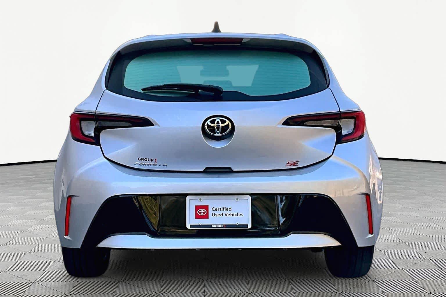 Certified 2026 Toyota Corolla SE FWD image 5