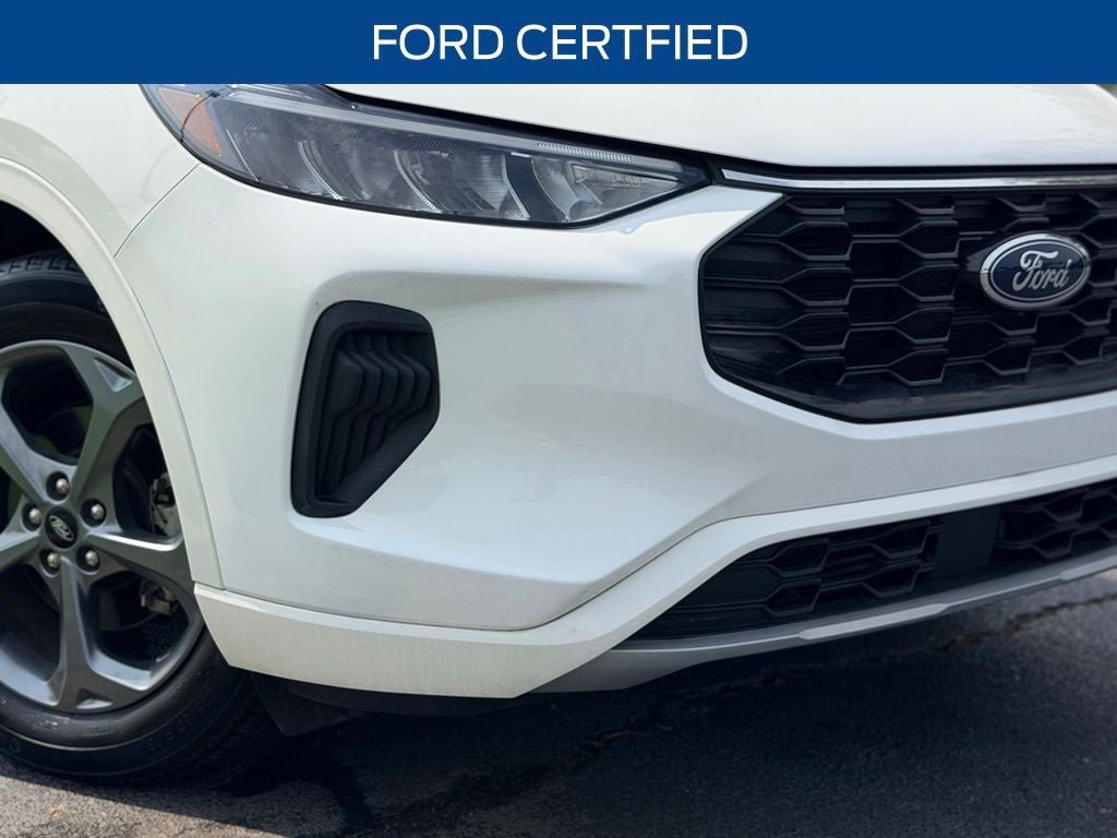 Certified 2023 Ford Escape ST-Line w/ Tech Pack #1 FWD image 3
