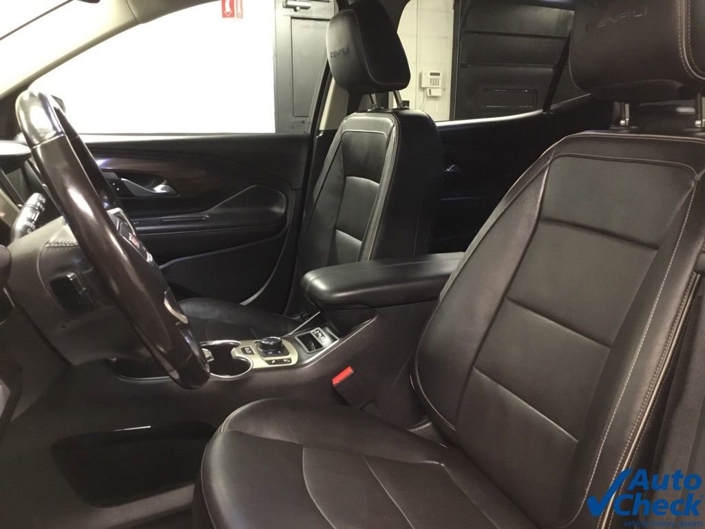Used 2018 GMC Terrain Denali w/ Advanced Safety Package AWD/4WD image 25