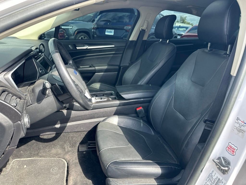 Used 2018 Ford Fusion Titanium AWD/4WD image 15