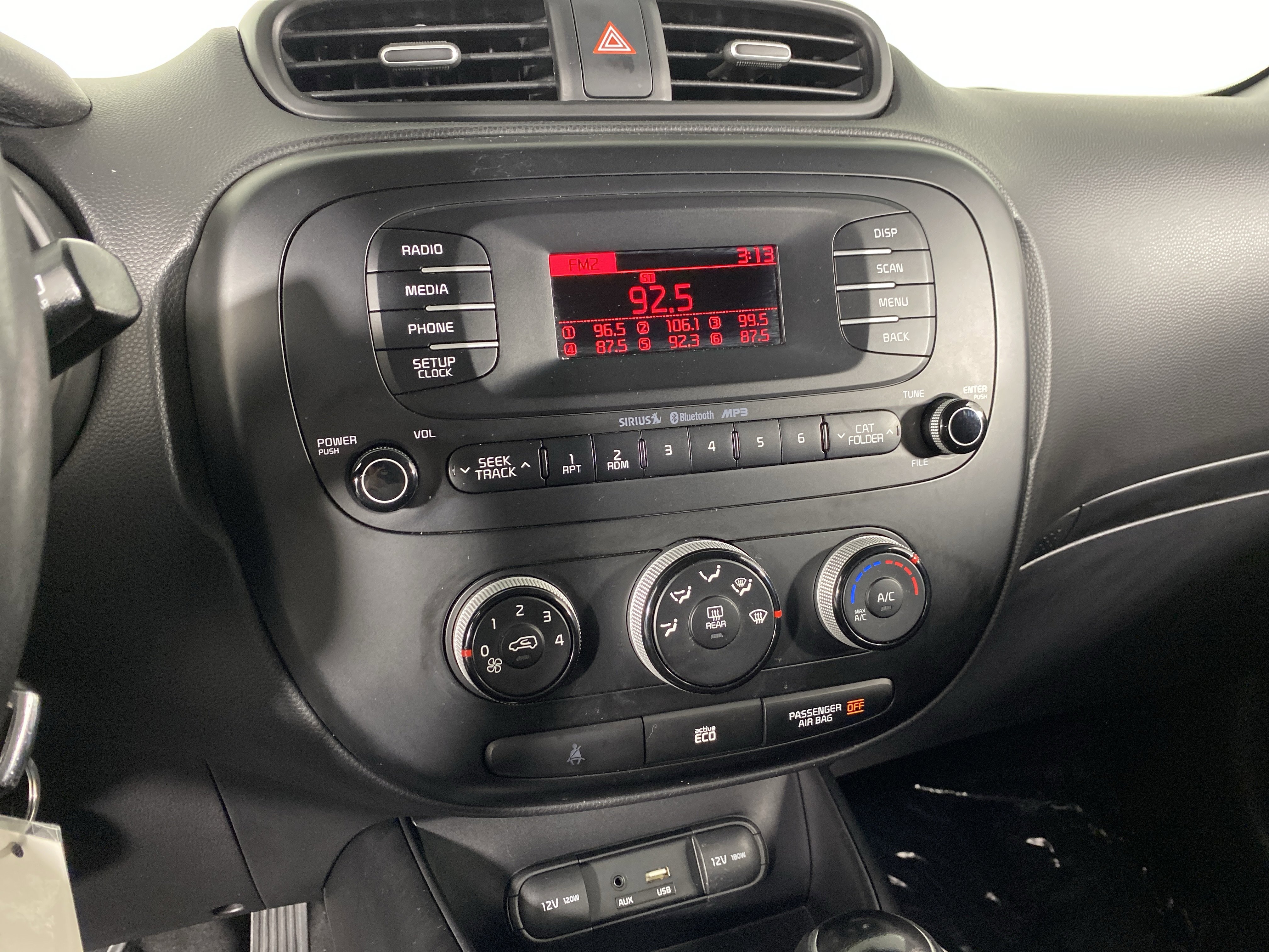 Used 2015 Kia Soul FWD image 23