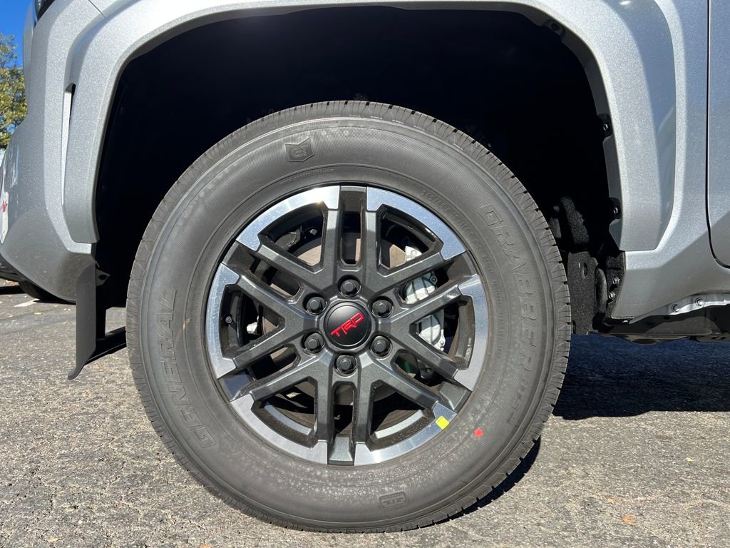 New 2025 Toyota Tacoma TRD Sport image 6