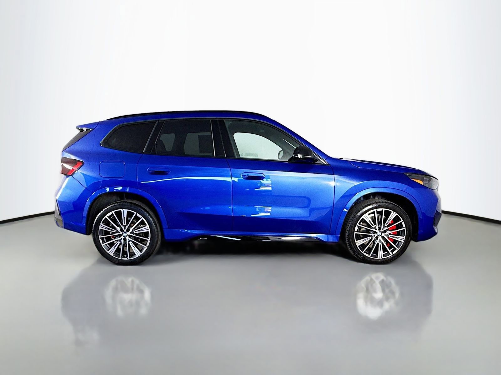 Used 2026 BMW X1 xDrive28i w/ Technology Package AWD/4WD image 8