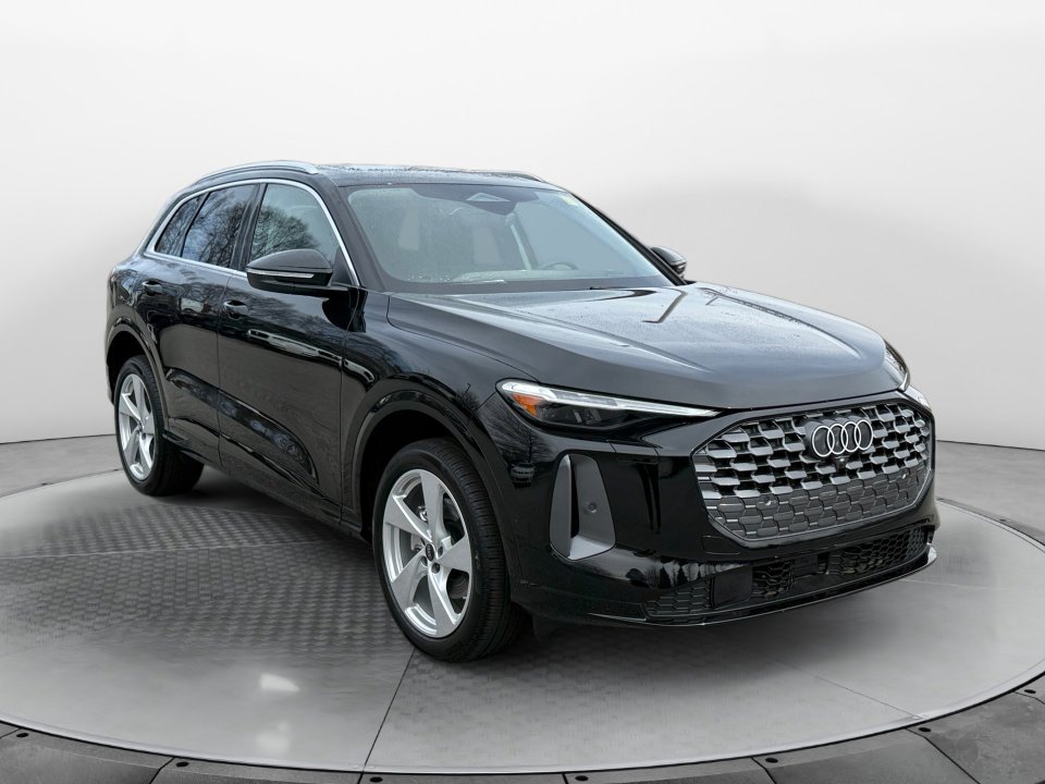 New 2025 Audi Q5 Premium Plus image 1