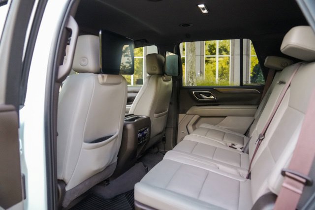 Used 2021 Chevrolet Tahoe LT w/ Luxury Package RWD image 38