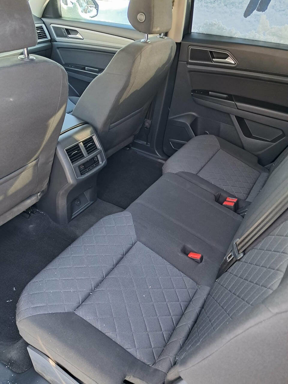 Used 2019 Volkswagen Atlas S w/ Towing Package image 4