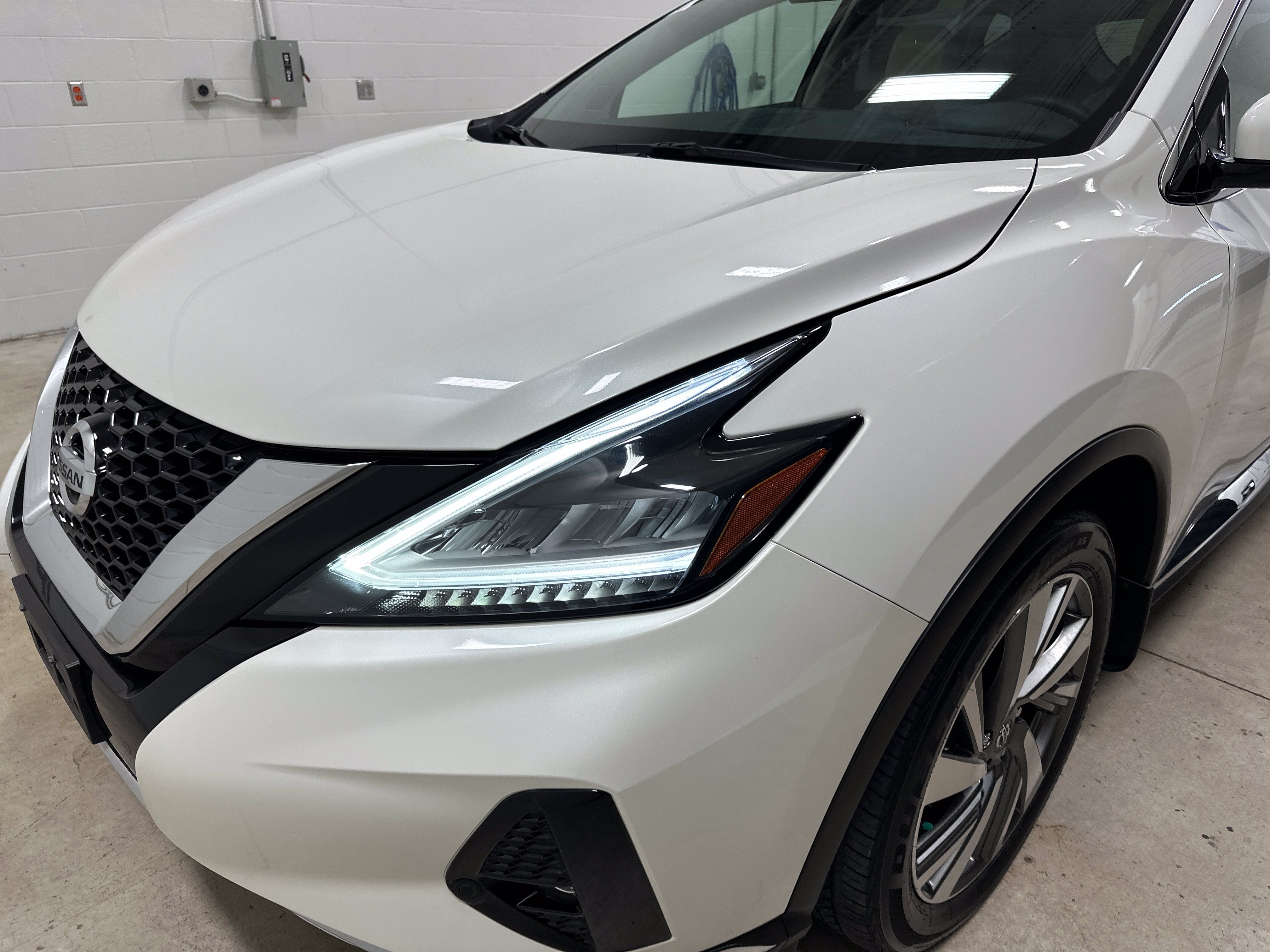 Used 2020 Nissan Murano SL w/ Moonroof Package AWD/4WD image 6