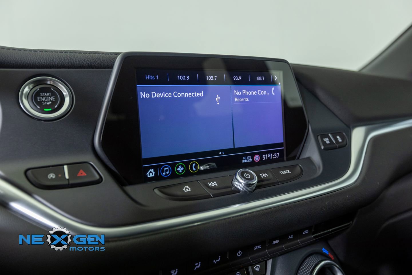 Used 2020 Chevrolet Blazer LT image 18