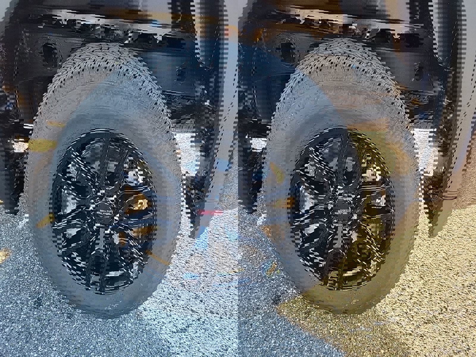 New 2026 GMC Sierra 1500 Elevation image 9